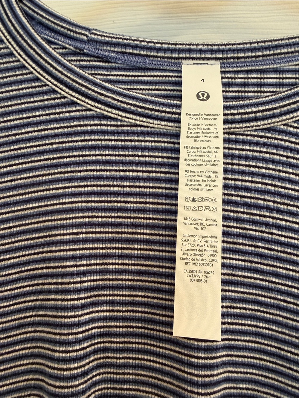 Lululemon Hold Tight Straight-Hem Cropped Long-sleeve